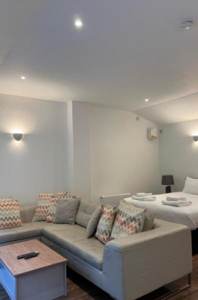 Converted barn one bedroom studio glamping